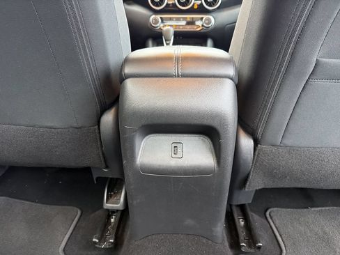 Used 2025 Nissan Sentra SV FWD image 20