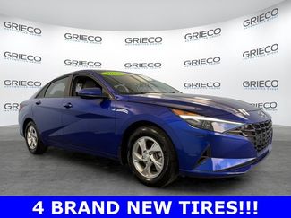 Used 2023 Hyundai Elantra SE FWD video 1
