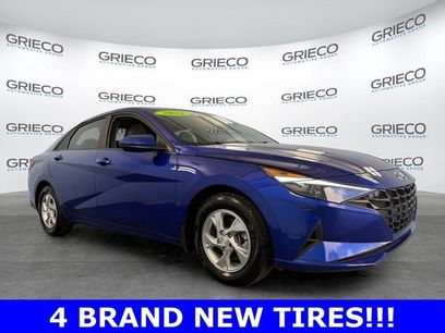 Used 2023 Hyundai Elantra SE