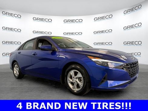 Used 2023 Hyundai Elantra SE FWD image 1