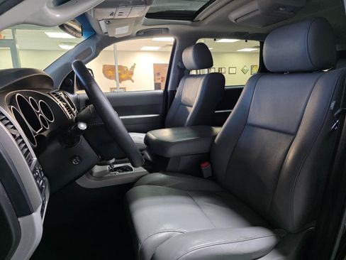 Used 2017 Toyota Sequoia Limited AWD/4WD image 15