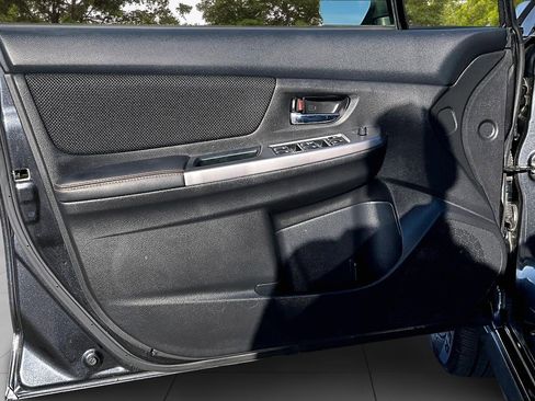 Used 2017 Subaru Crosstrek 2.0i Premium image 22