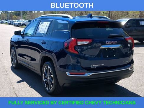 Used 2022 GMC Terrain SLT w/ Infotainment Package II image 9