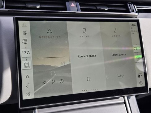 Used 2025 Land Rover Range Rover Velar Dynamic SE image 20