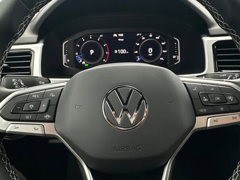 Used 2023 Volkswagen Atlas Cross Sport SE image 23