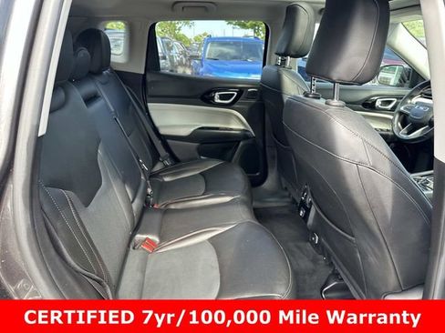 Certified 2022 Jeep Compass Limited w/ Sun and Sound Group AWD/4WD image 13