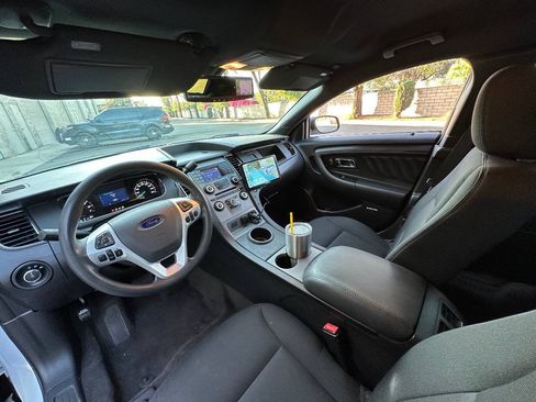 Used 2015 Ford Taurus Police Interceptor AWD image 12
