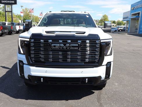 Used 2026 GMC Sierra 3500 Denali Ultimate AWD/4WD image 34