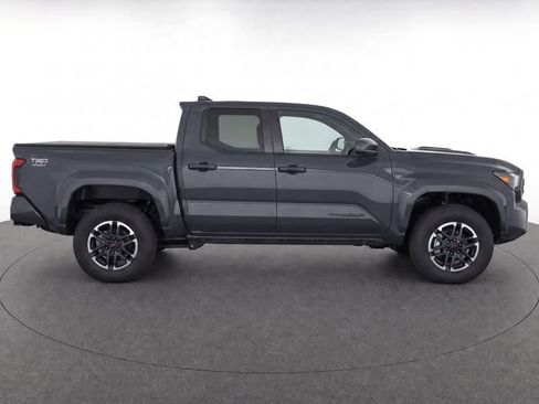 Used 2024 Toyota Tacoma TRD Sport RWD image 2