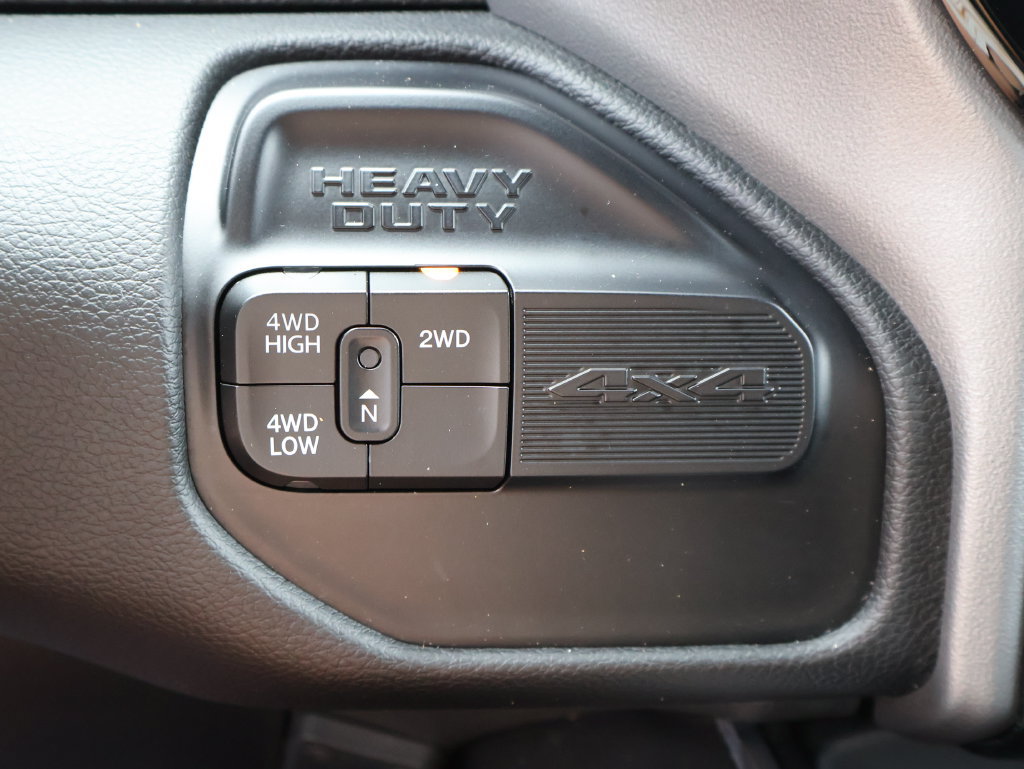 Used 2024 RAM 2500 Laramie w/ Night Edition AWD/4WD image 32