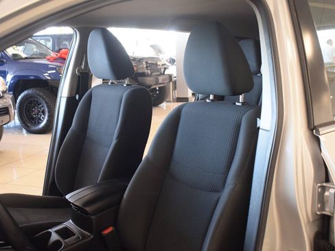 Used 2019 Nissan Rogue Sport S FWD image 54