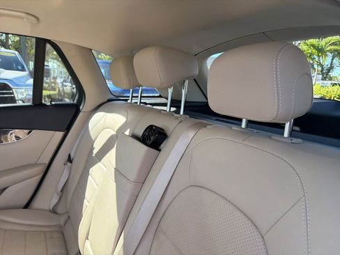 Used 2020 Mercedes-Benz GLC 300 GLC 300 image 11