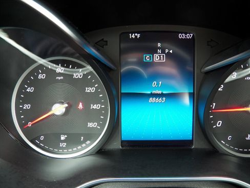 Used 2019 Mercedes-Benz C 300 4MATIC Sedan image 21