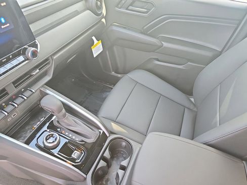 New 2026 Chevrolet Colorado Trail Boss AWD/4WD image 25