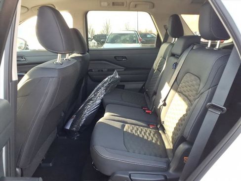 New 2025 Nissan Pathfinder S image 29