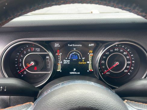 Used 2021 Jeep Gladiator Mojave w/ Cold Weather Group AWD/4WD image 15