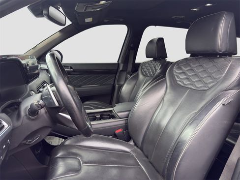 Used 2022 Hyundai Palisade Calligraphy image 6