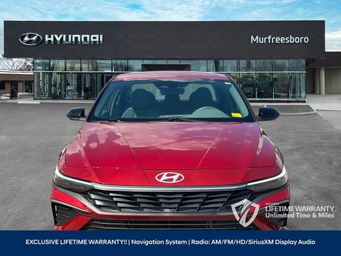 Certified 2025 Hyundai Elantra SEL FWD image 2