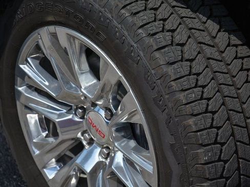 Used 2024 GMC Sierra 1500 Denali w/ Technology Package image 3