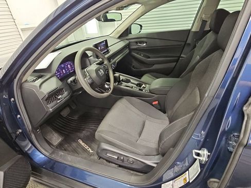 Used 2024 Honda Accord EX image 10