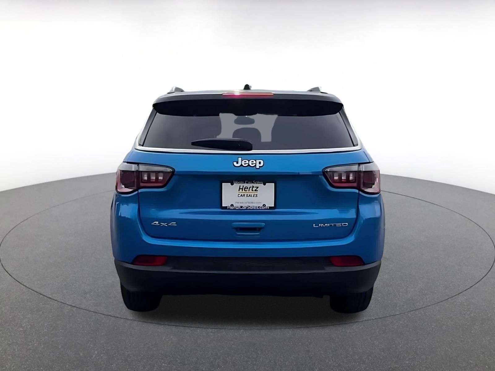 Used 2025 Jeep Compass Limited AWD/4WD image 12