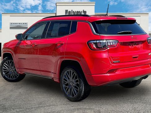 Used 2022 Jeep Compass Limited image 12