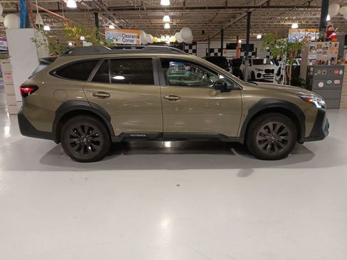 Used 2023 Subaru Outback Onyx Edition AWD/4WD image 5