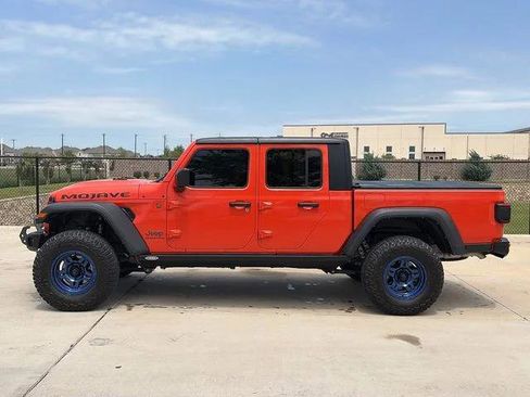 Used 2023 Jeep Gladiator Mojave w/ LED Lighting Group AWD/4WD image 6