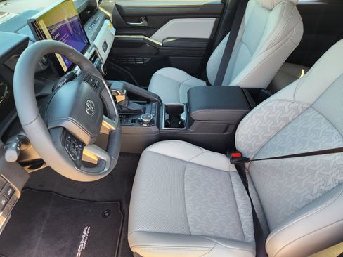 New 2026 Toyota Tacoma Limited AWD/4WD image 12