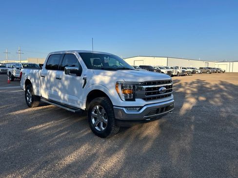 Used 2023 Ford F150 Lariat w/ Max Trailer Tow Package AWD/4WD image 9