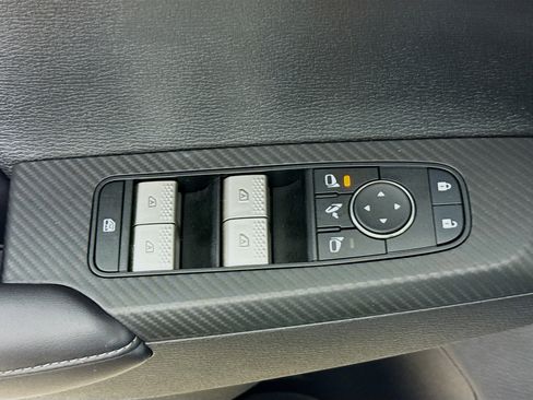 Used 2024 Mitsubishi Outlander SE Black Edition FWD image 21