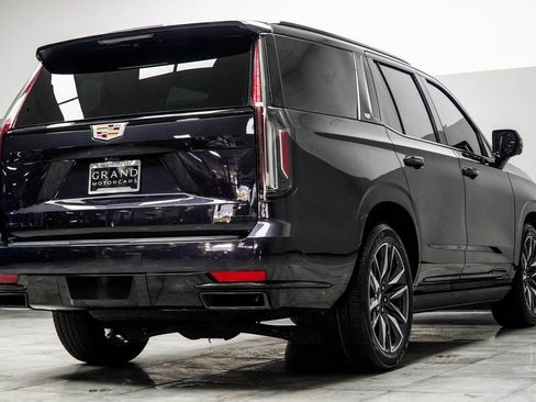 Used 2022 Cadillac Escalade Sport w/ Touring Package image 12