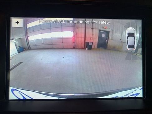 Used 2019 Ford Explorer Limited w/ Class III Trailer Tow Package AWD/4WD image 14