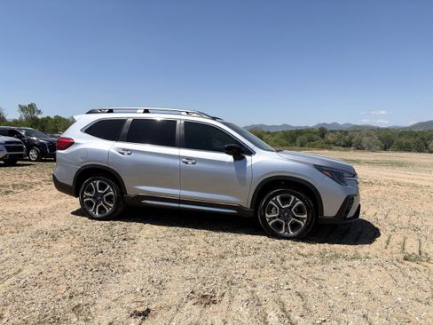 New 2026 Subaru Ascent Limited AWD/4WD image 7