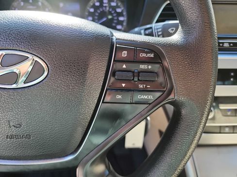Used 2015 Hyundai Sonata SE w/ Option Group 09 FWD image 15