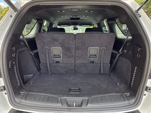 Certified 2024 Dodge Durango R/T w/ Blacktop Package RWD image 9
