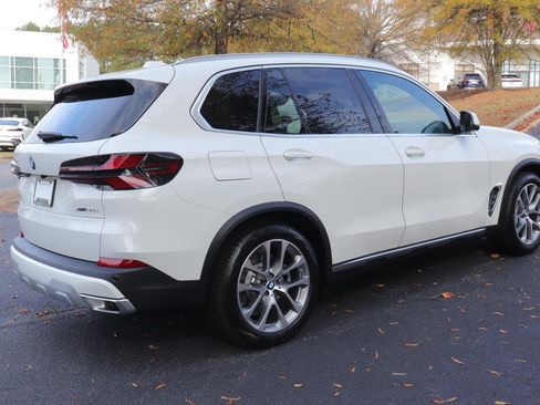 New 2026 BMW X5 xDrive50e w/ Climate Comfort Package image 7