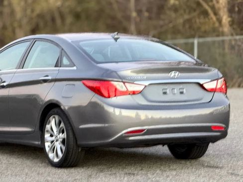 Used 2013 Hyundai Sonata SE FWD image 16