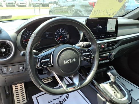 Used 2023 Kia Forte GT-Line w/ GT-Line Technology Package FWD image 12