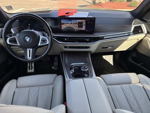Certified 2025 BMW X7 M60i image 16