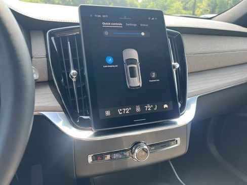 New 2026 Volvo XC90 B6 Plus w/ Protection Package Premier AWD/4WD image 15