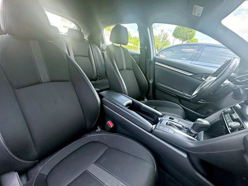 Used 2021 Honda Civic Sport image 16