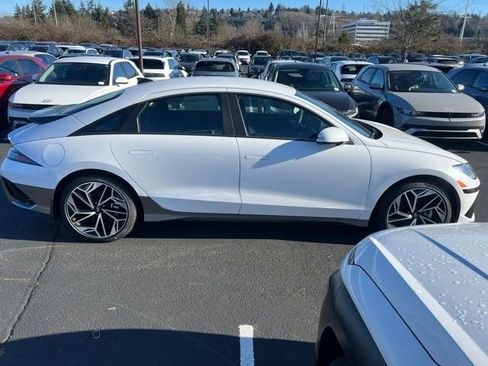New 2025 Hyundai Ioniq 6 SEL image 4
