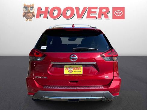 Used 2020 Nissan Rogue SL w/ Premium Package FWD image 3