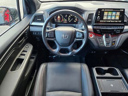 Used 2025 Honda Odyssey Sport-L image 13