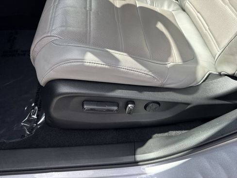 Used 2020 Honda CR-V EX-L image 41
