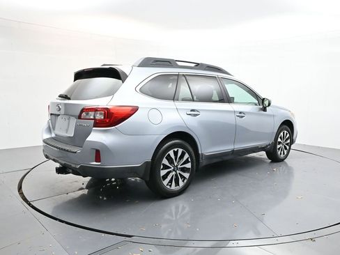 Used 2015 Subaru Outback 2.5i Limited image 4