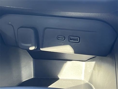 Used 2025 Chevrolet Trax LS w/ LS Convenience Package image 25