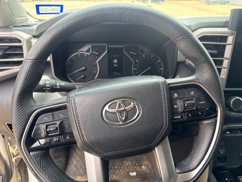 Used 2023 Toyota Tundra Limited AWD/4WD image 13