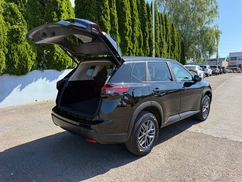 Used 2026 Nissan Rogue SV AWD/4WD image 9